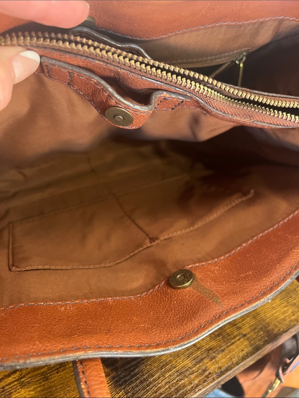 Vintage Fossil Skyler Leather Satchel in Cognac - Picture 15 of 15